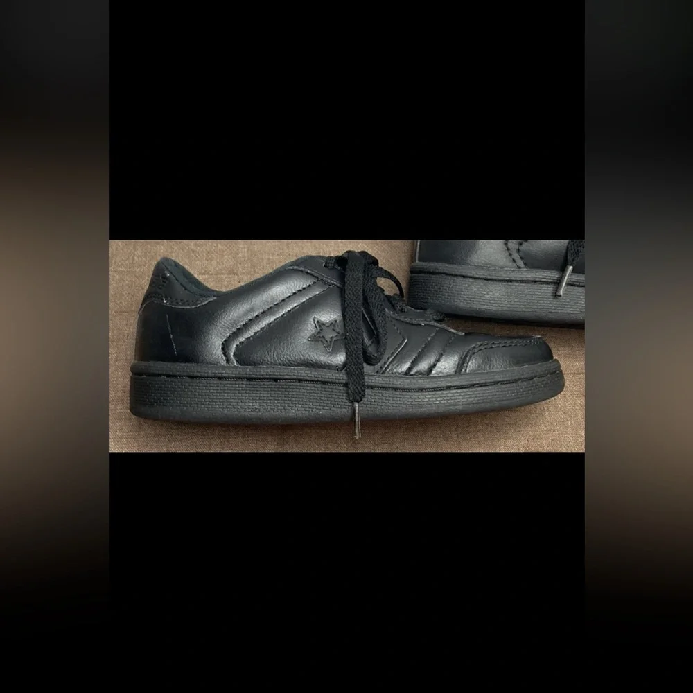 Rare Converse Junior Sneakers All Black Leather Lace Up Size 13.5 Monochrome